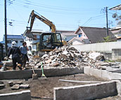 基礎解体作業